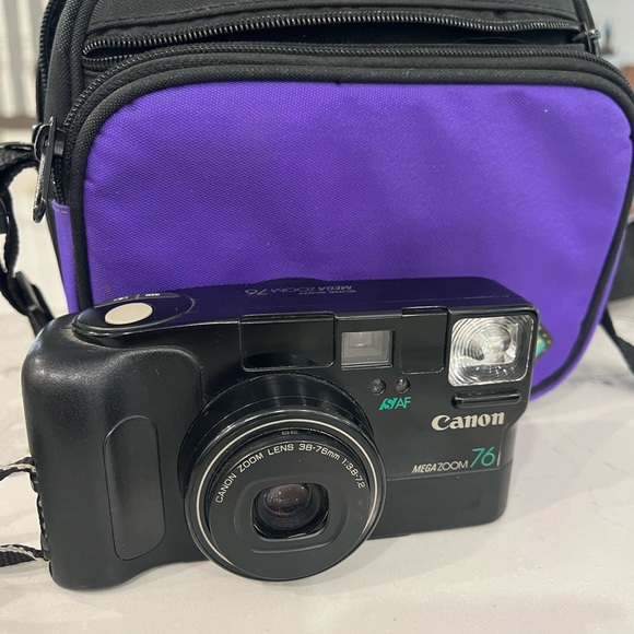 Cannon Camera - Picture 2 of 3